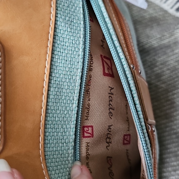 NWT Stone Mountain Purse Ice Blue/Vachetta Belmar Large Dome Satchel Sydney Bag - Picture 8 of 12